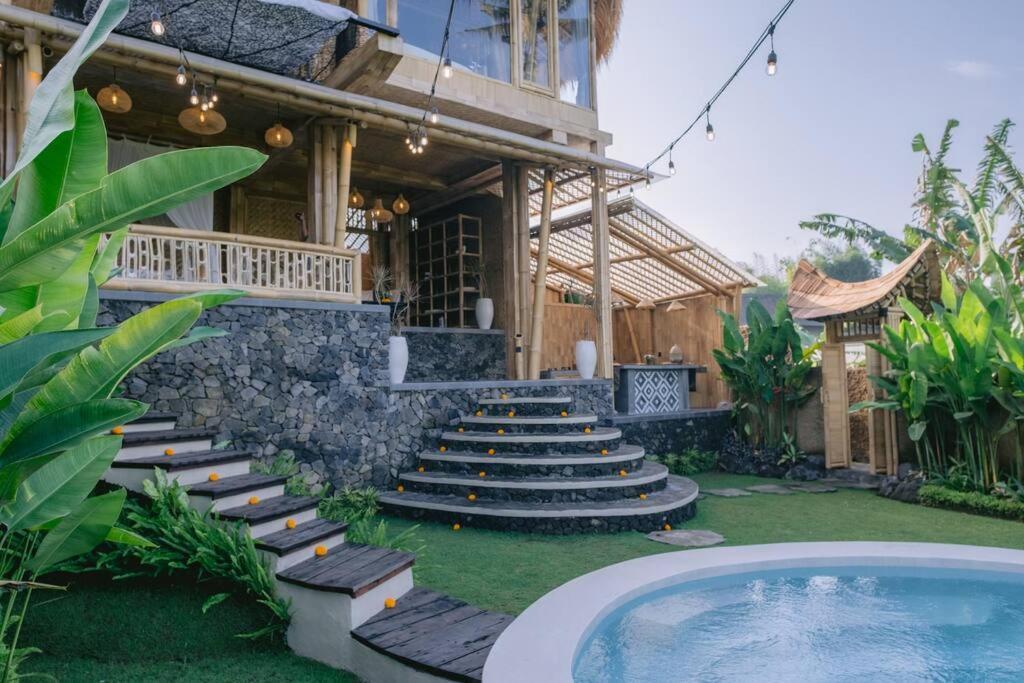 Makerti Bali~Bamboo House Villa Selat Exterior photo