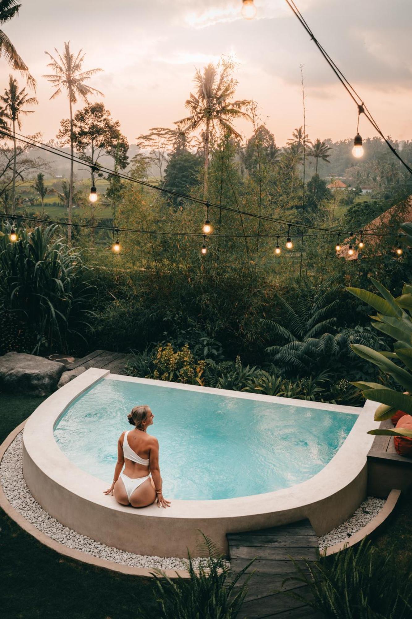 Makerti Bali~Bamboo House Villa Selat Exterior photo